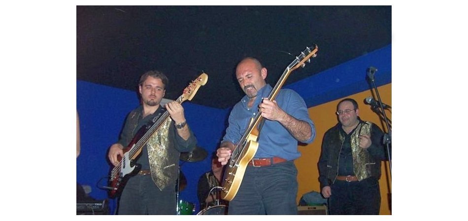 2003-04 with Downtown Blues Band